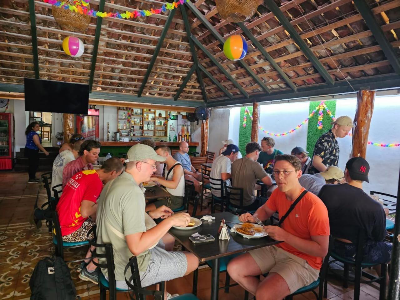 The Landing Hotel And Restaurant Moyogalpa Ngoại thất bức ảnh